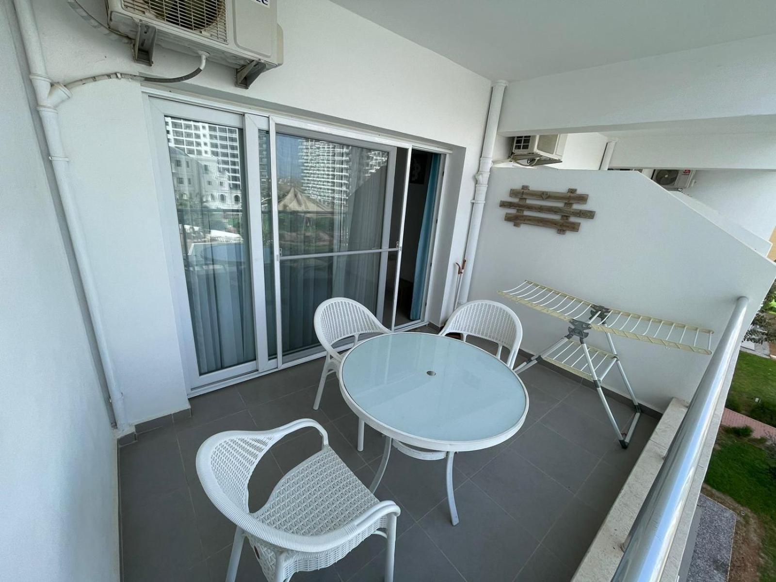 Blue Apartment In 5* Ceasar Resort Trikomo Exteriör bild