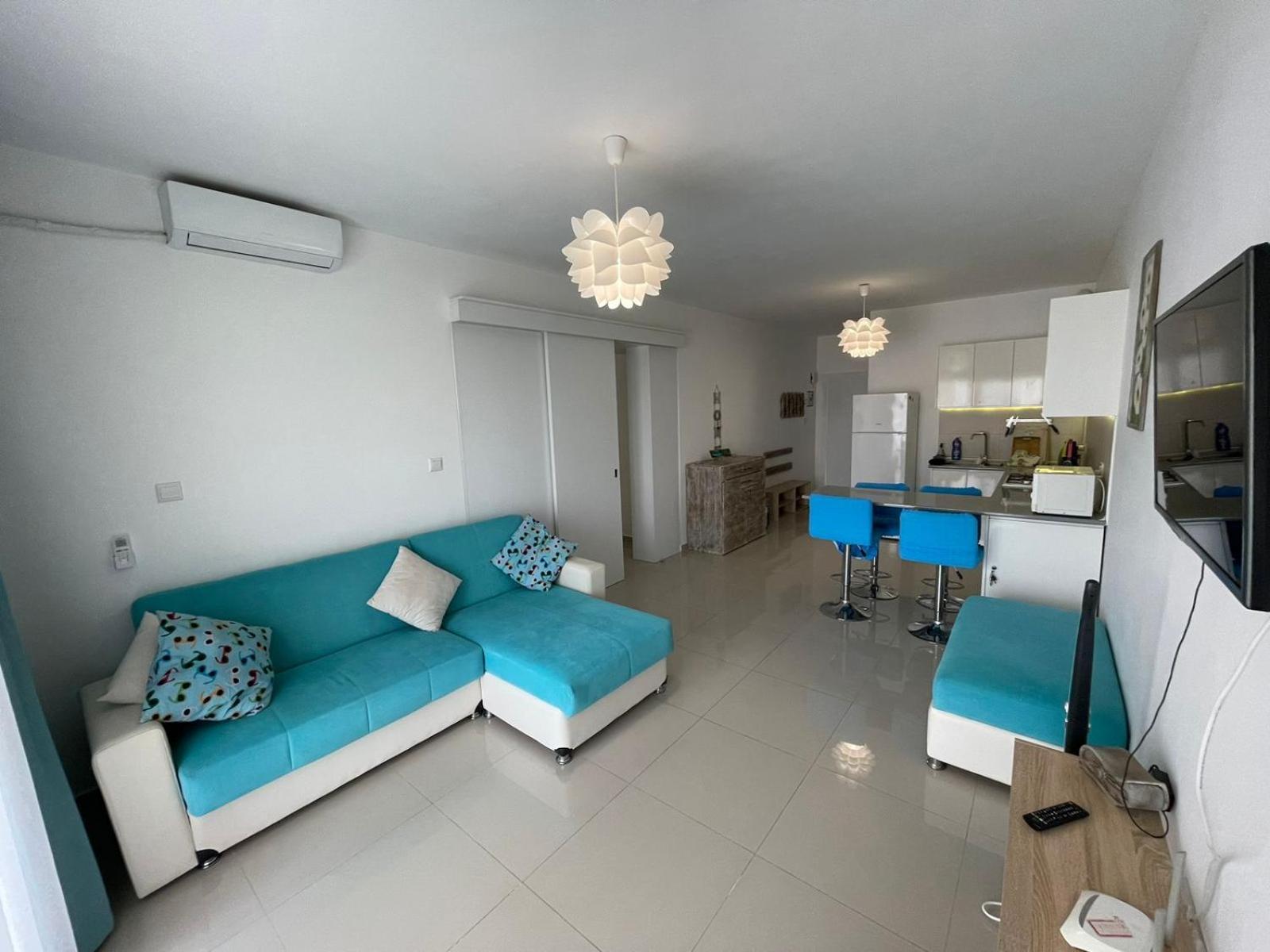 Blue Apartment In 5* Ceasar Resort Trikomo Exteriör bild